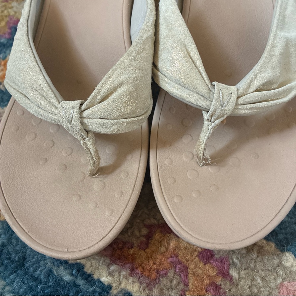 Vionic Arabella Flip Flop Platform Wedge Sandals Champagne SZ 9 - Picture 6 of 10